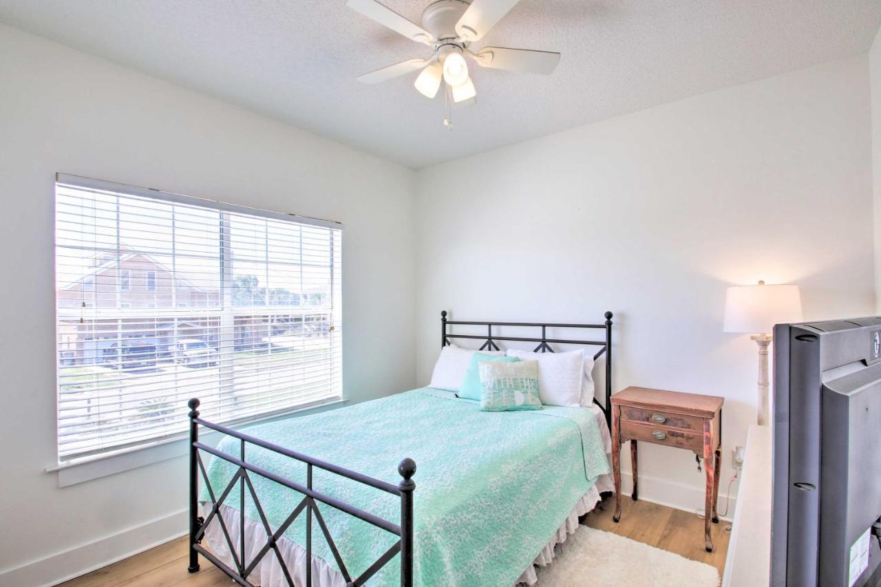 Pensacola Beach Home 1 Block To Beach Access Bagian luar foto